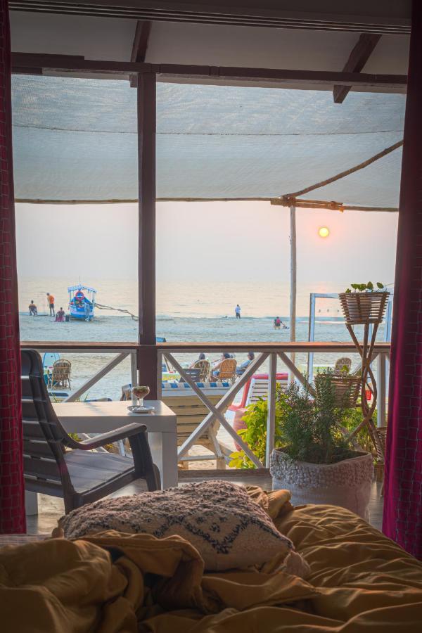 Cuba Patnem Hotel Patnem Beach Екстериор снимка