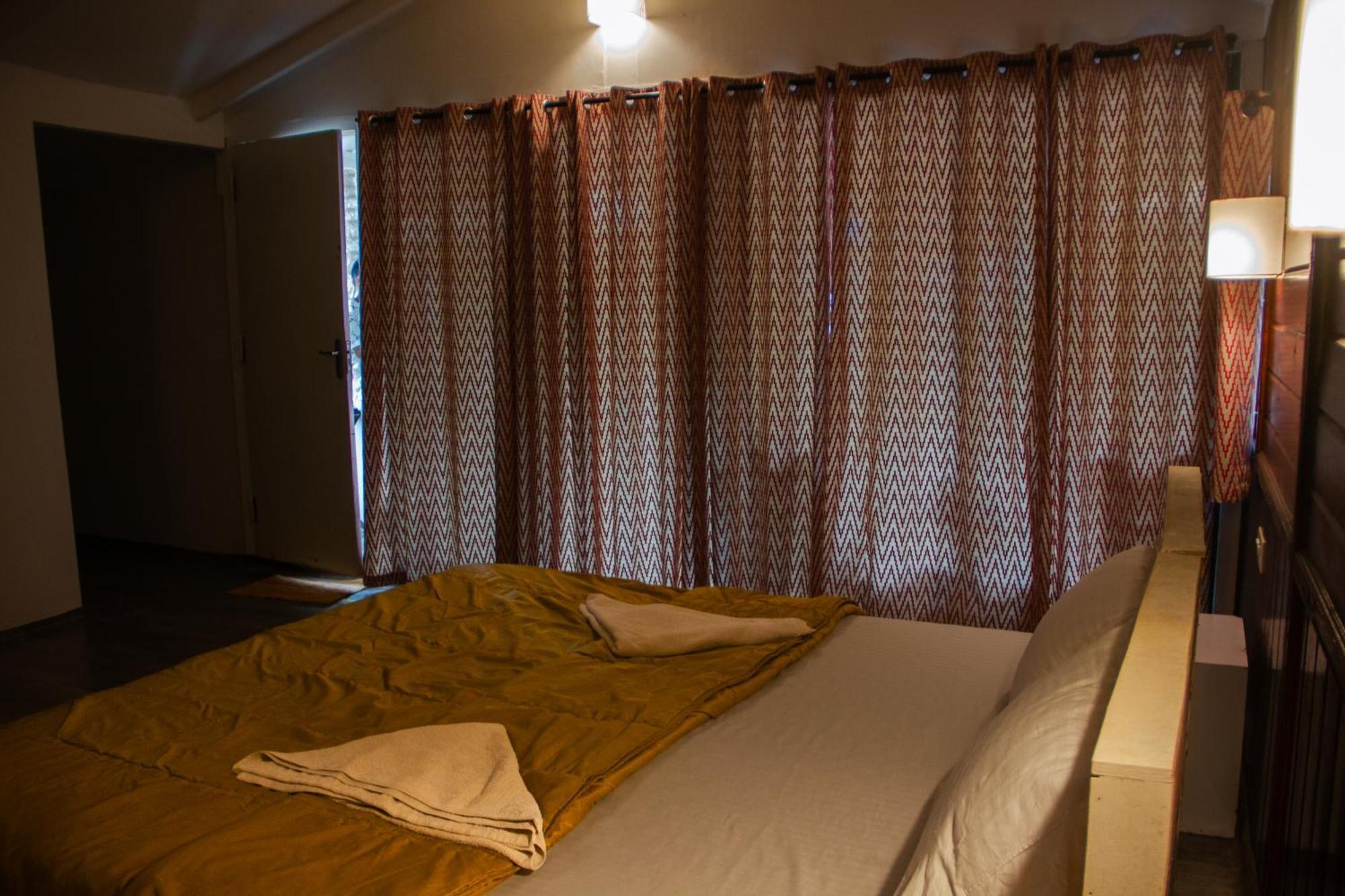 Cuba Patnem Hotel Patnem Beach Екстериор снимка